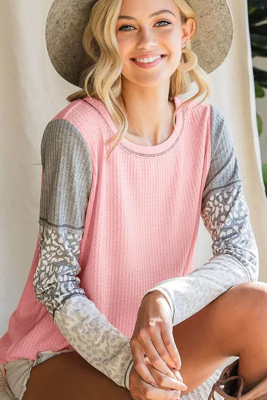 HWT1195 WAFFLE KNIT WITH LEOPARD BLOCKING SLEEVE